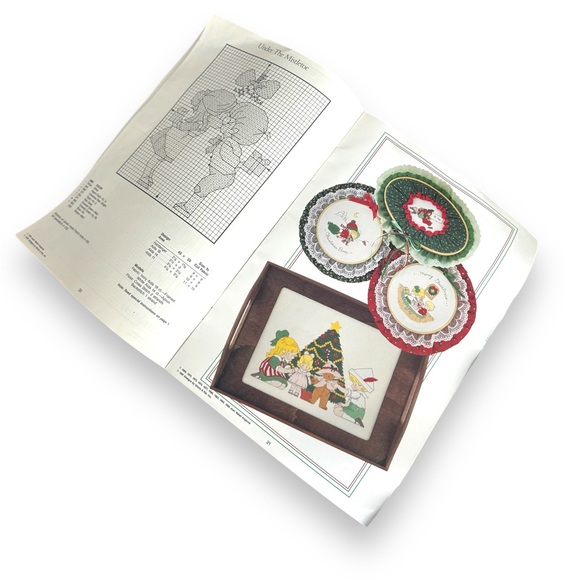 Counted Cross Stitch Grace & Pat Pattern Book Christmas 🎄 - Picture 3 of 4